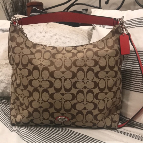 Super Cute Coach Bag - Picture 1 of 7